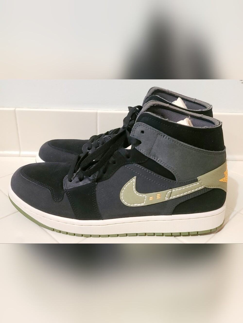 Air Jordan 1 Mid SE Craft Anthracite Light Olive Men's Size 11.5
